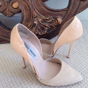 Steve Madden Reptile Valko Nude Pump Size 6