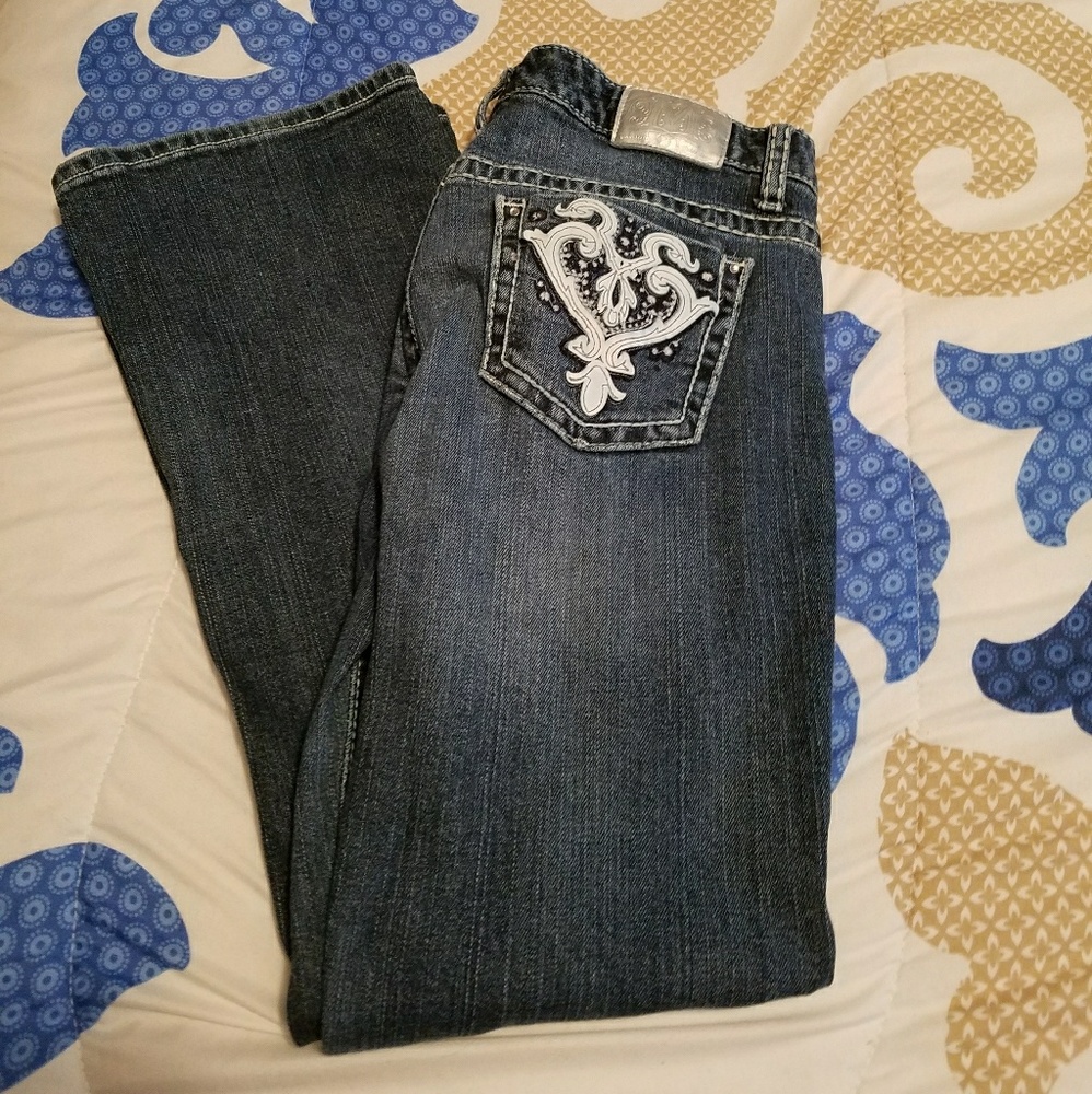 Maurices jeans