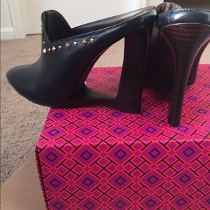 🎉💕Tory Burch Navy Kingsbridge Mule NWT🎉💕