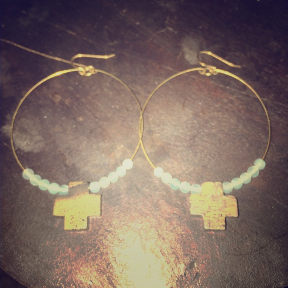 Hoop earrings w/beads & cross