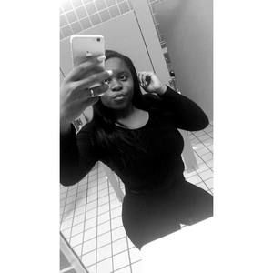 Meet your Posher, Rachelle