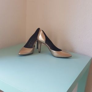 Gold Pointed Toe Heels