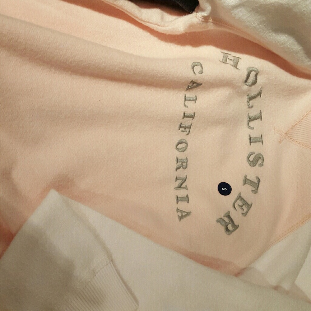 ISO ISO LOOKING FOR THIS SWEATER