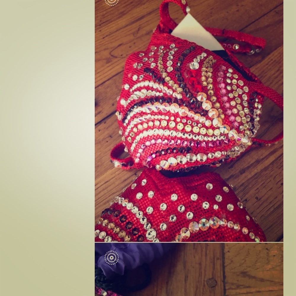 Figure posing suit- worn once!