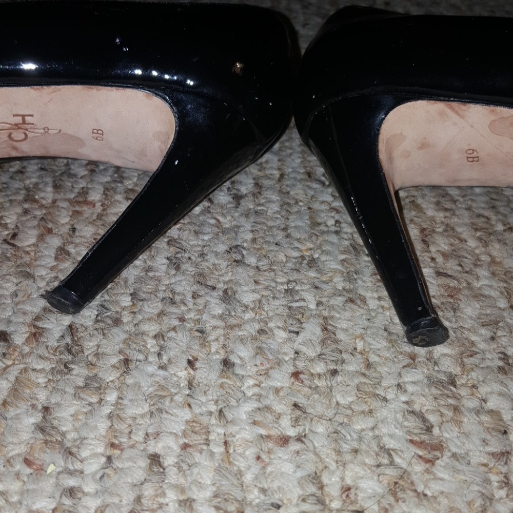 Shoes - Picture 3 of 4