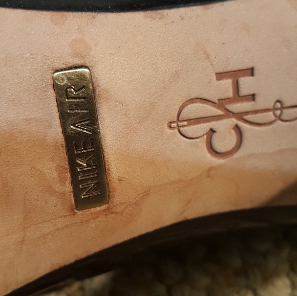 Shoes - Picture 4 of 4