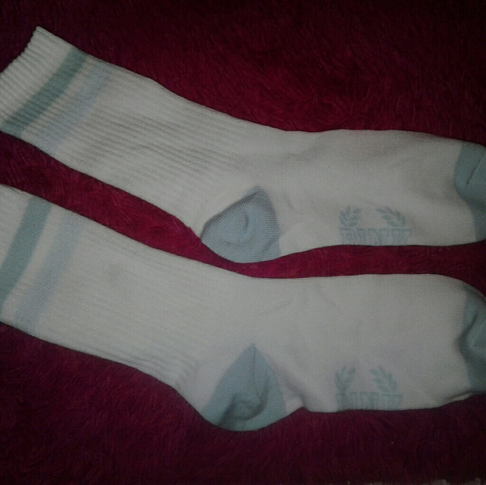 VS PINK crew socks