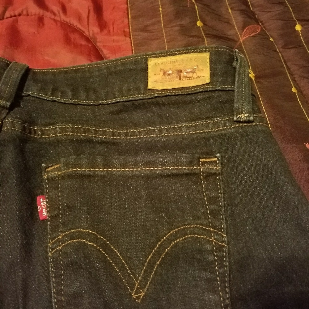 Levi's Jeans - Picture 3 of 4