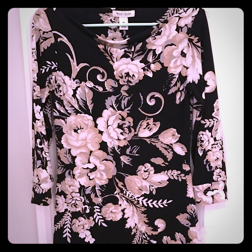 White House Black Market floral 3/4 sleeve dress
