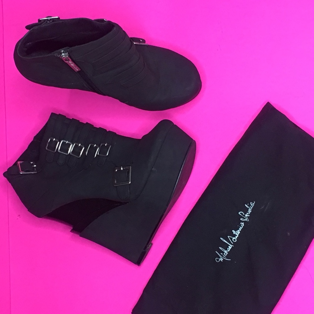 Michael Antonio Studios wedge booties