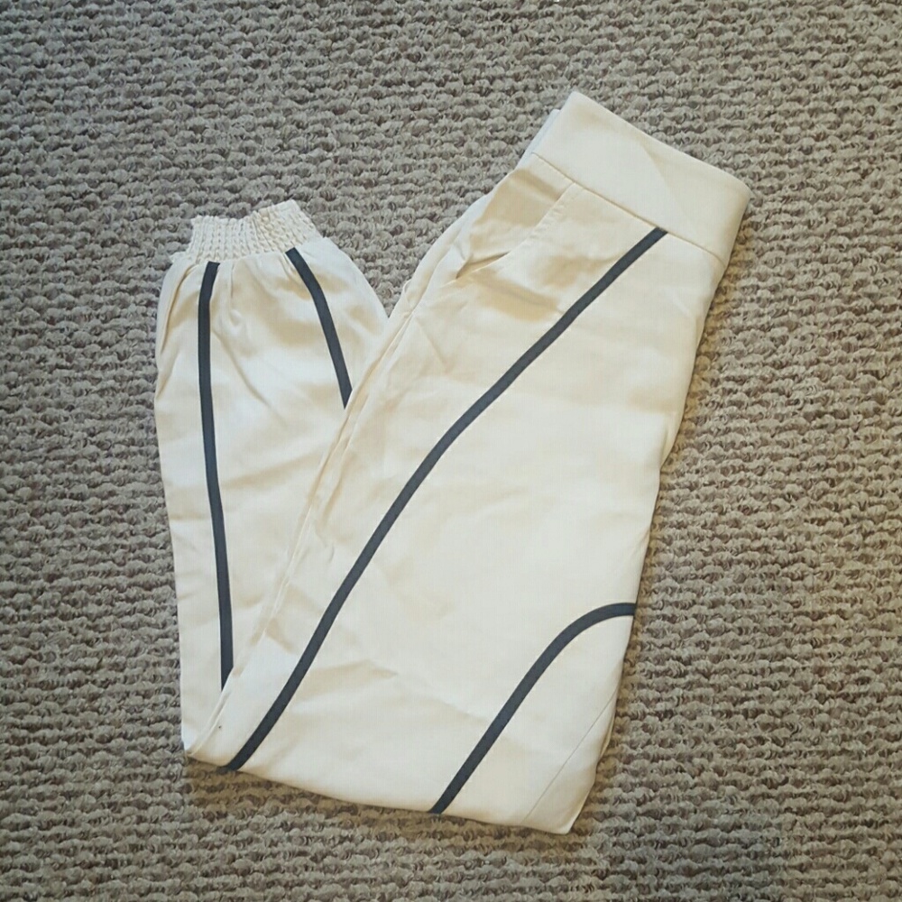 Bebe pants