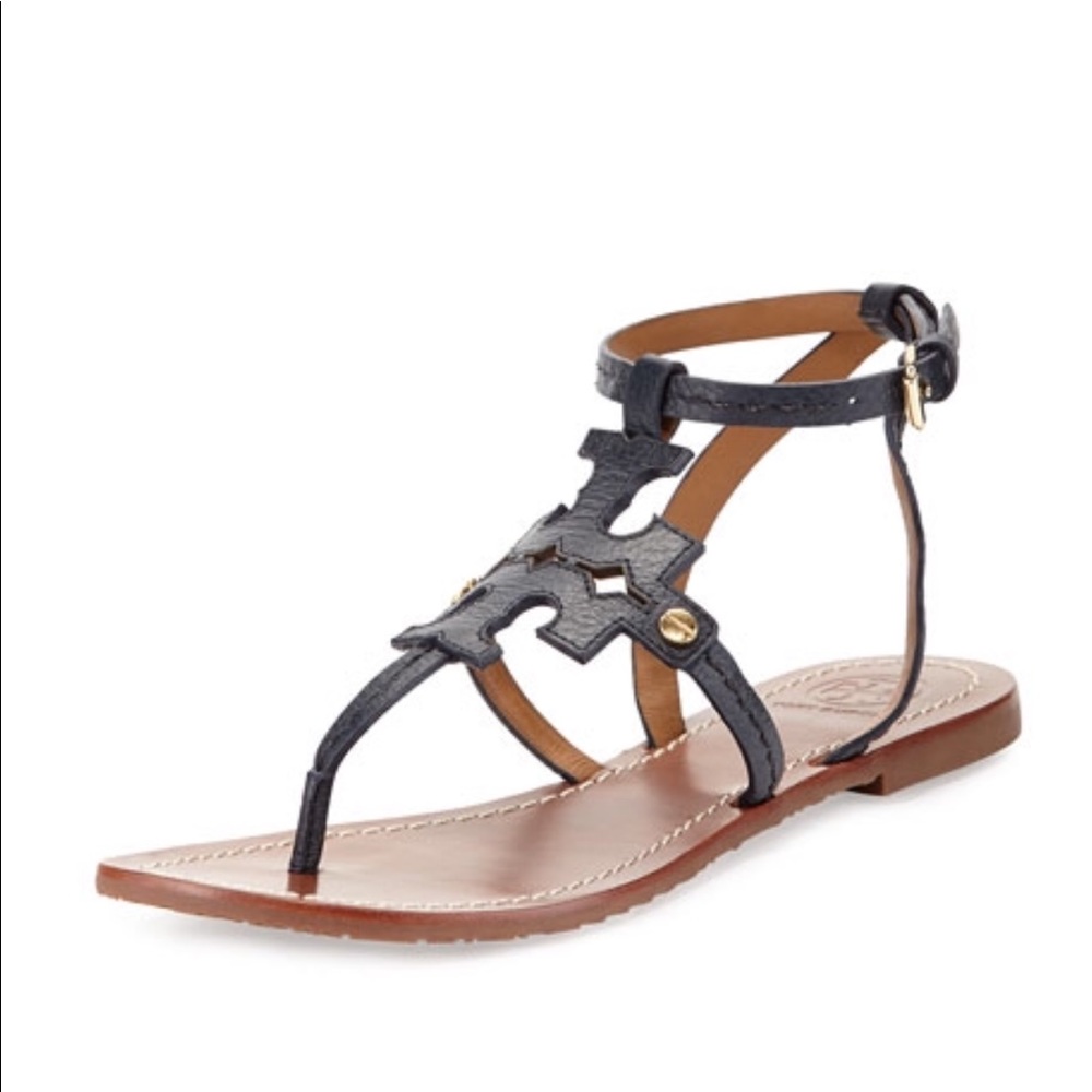 ISO!!! LOOKING FOR: Tory Burch phoebe in black.