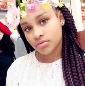 Meet your Posher, Lauryn