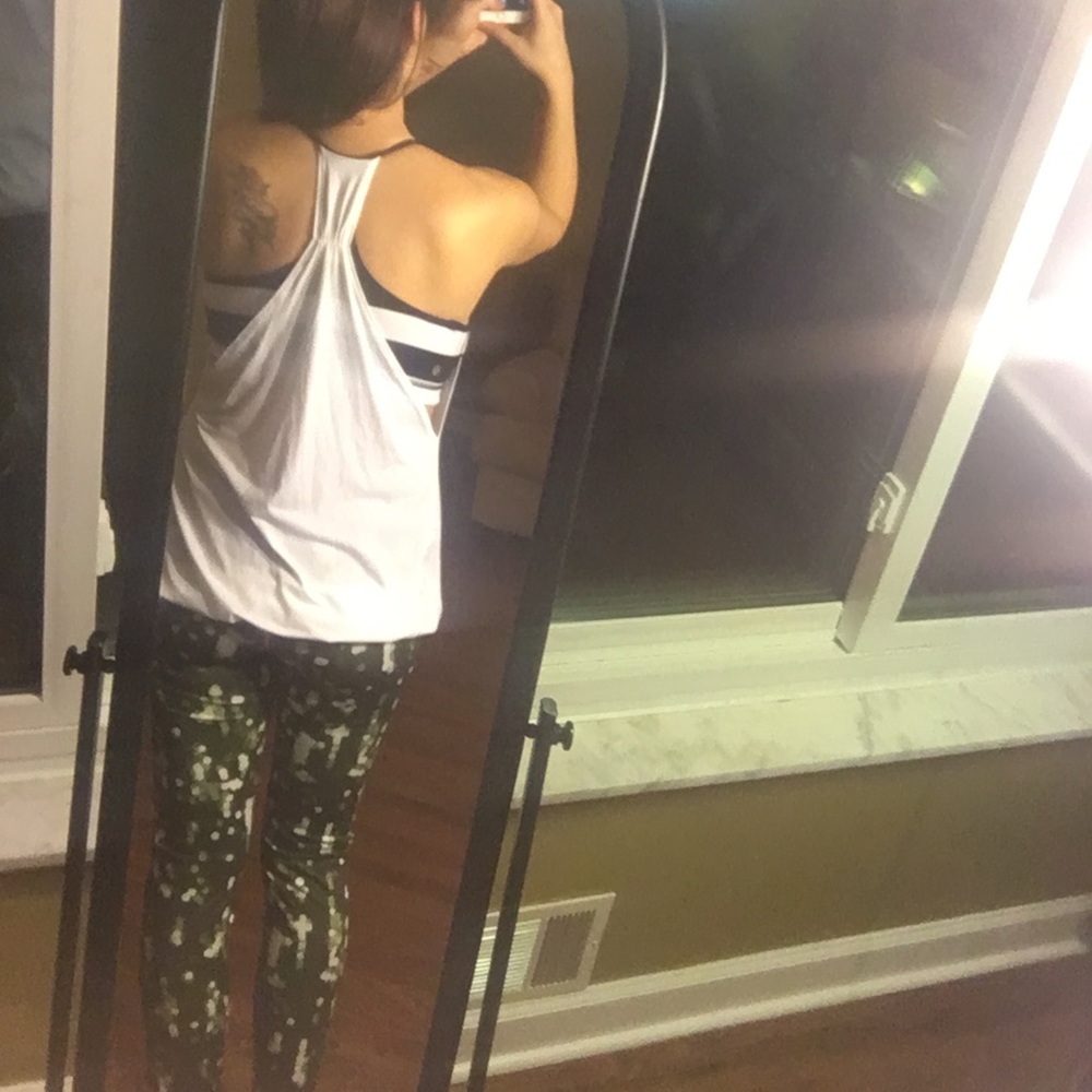 Lululemon No Limits Tank - Picture 6 of 7