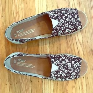 TOMS Women's Alpargata open toed espadrilles