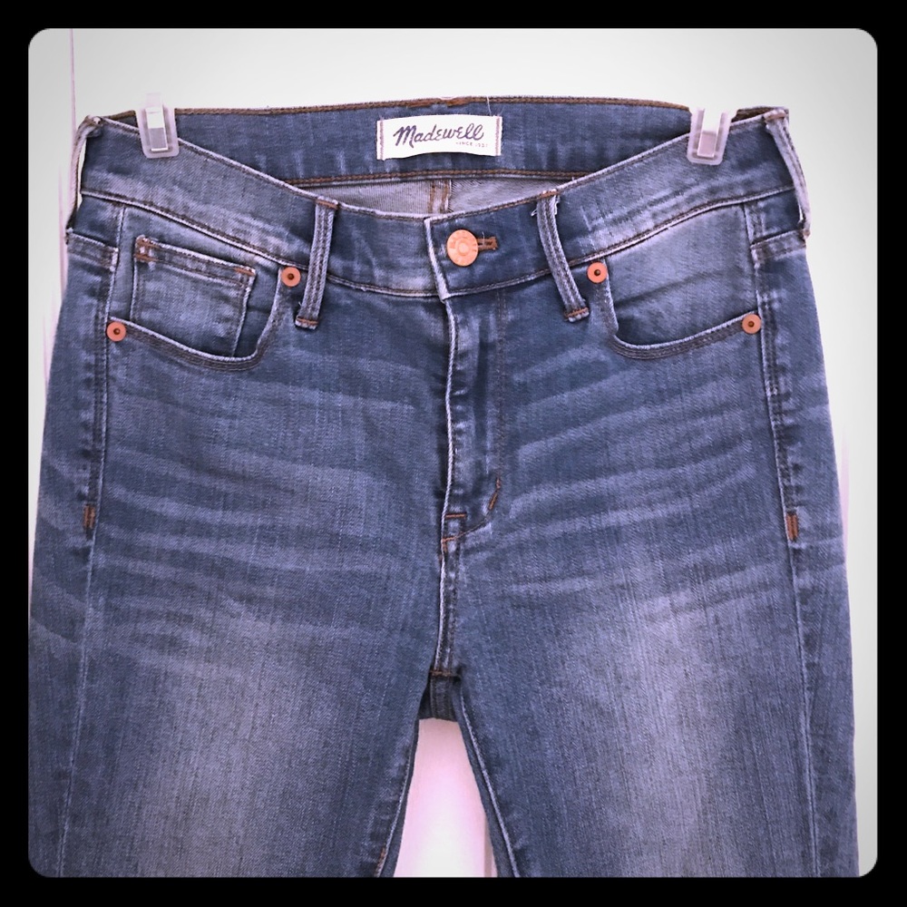 EUC Madewell distressed skinny jeans