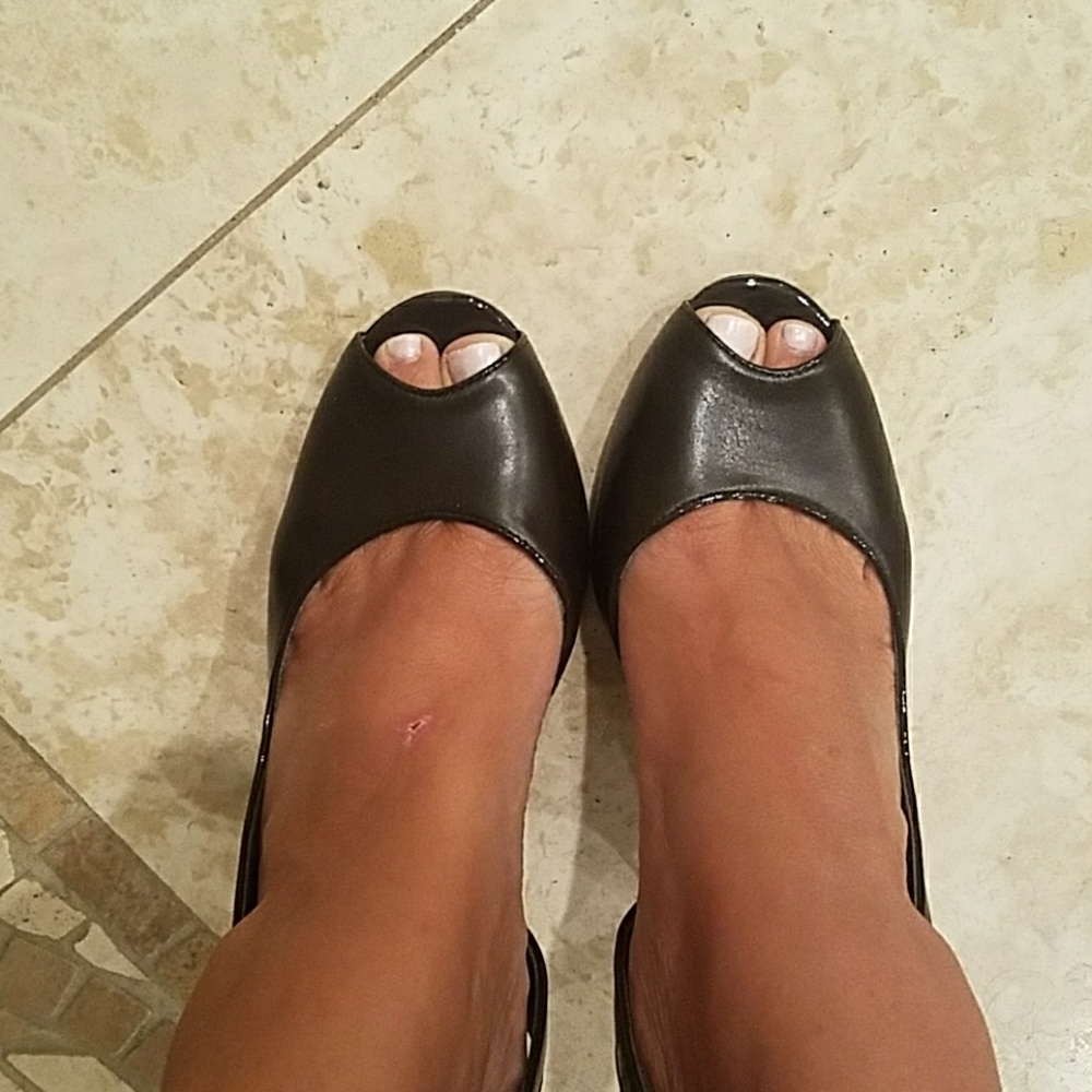 Brown peep toe pumps - Picture 5 of 6