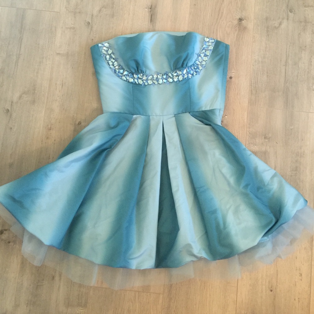  Limited Edition Betsey Johnson Dress