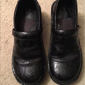 BOC clogs
