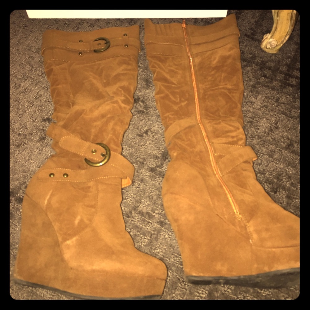 Knee high suede like wedge boots