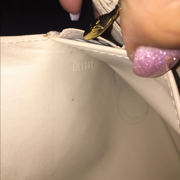 ✔️✔️ SOLD✔️✔️Authentic Louis Vuitton long wallet - Picture 2 of 4