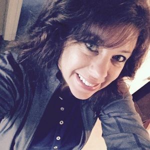 Meet your Posher, Debra