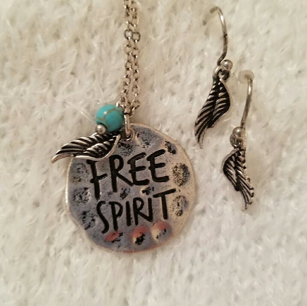 Burnished Silvertone 'Wild Spirit' Necklace set