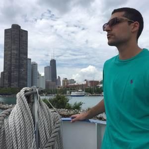 Meet your Posher, Ari