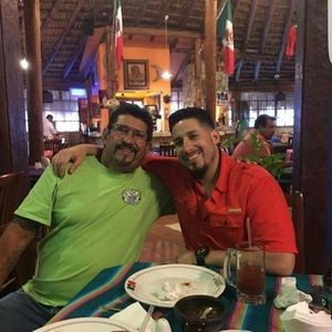 Meet your Posher, Luis