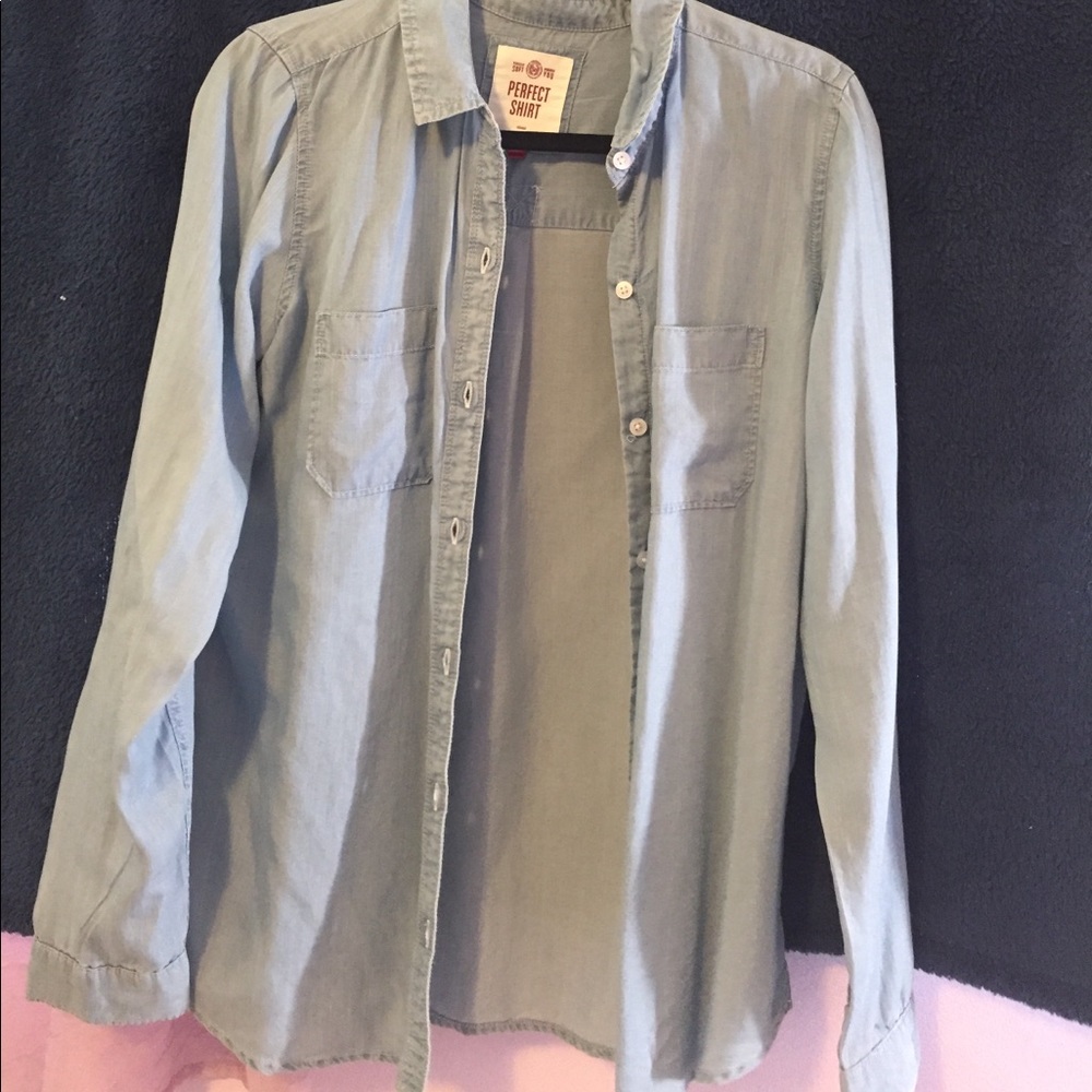 Button up shirt
