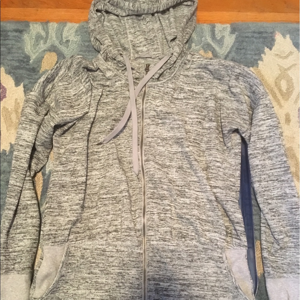 Athleta sweater gray hoodie with thumb holes