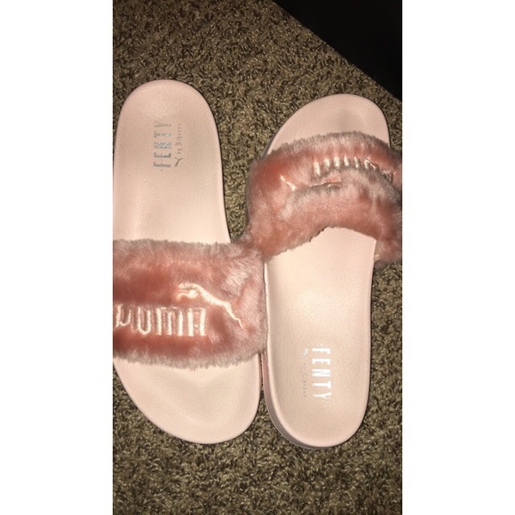 Puma Shoes - Rihanna Puma Leadcat Fur Pink Slides