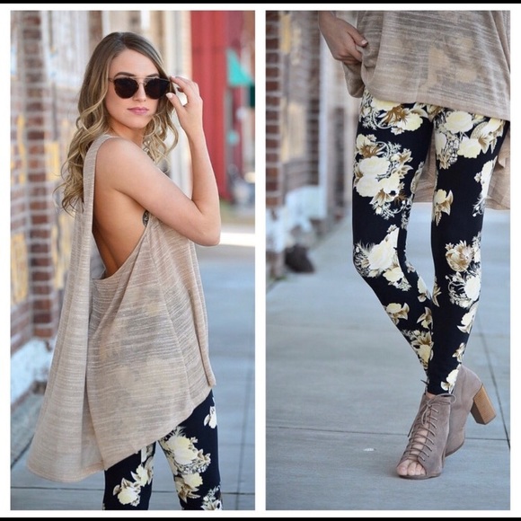 🌺 Bahama Print Leggings! - Picture 2 of 3