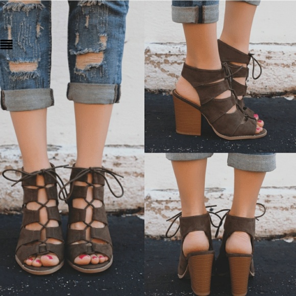 𝙇𝙖𝙨𝙩 𝙎𝙞𝙯 10🍃Gladiator Peep Toe Chunky Heel - Picture 8 of 8