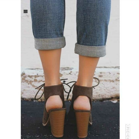 𝙇𝙖𝙨𝙩 𝙎𝙞𝙯 10🍃Gladiator Peep Toe Chunky Heel - Picture 7 of 8