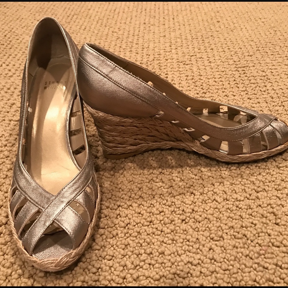 ** SALE ** Stuart Weitzman Peep Toe Metallic Wedge