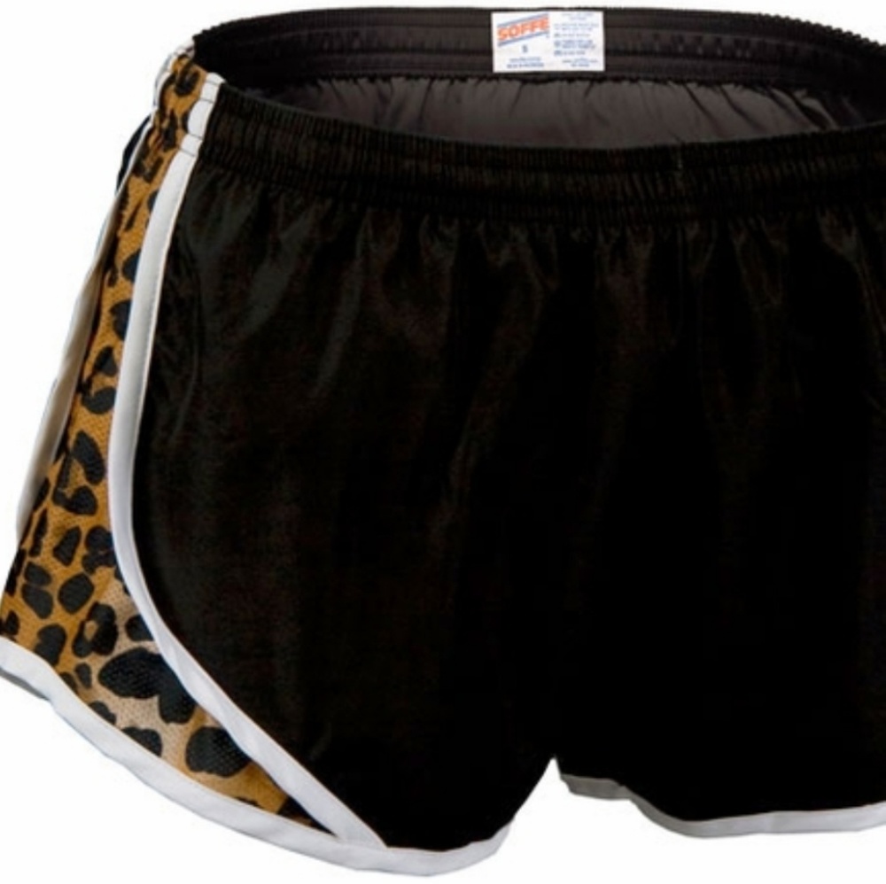 LEOPARD SOFFE SHORTS!