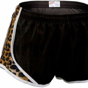 LEOPARD SOFFE SHORTS!