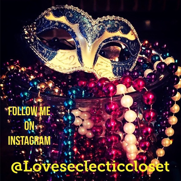 Meet your Posher, Shay! 🤗 Top Rated Seller! - Picture 7 of 7