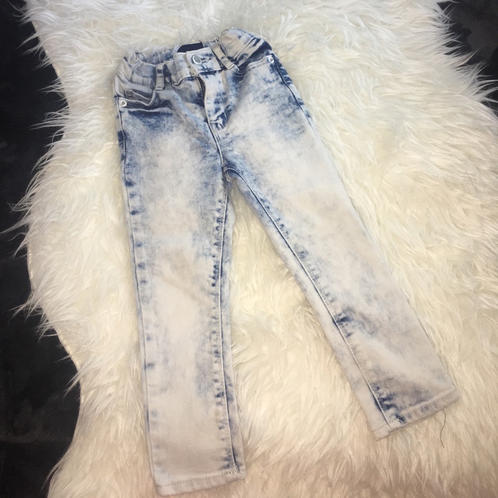 OshKosh acid washed adjustable light blue jeans