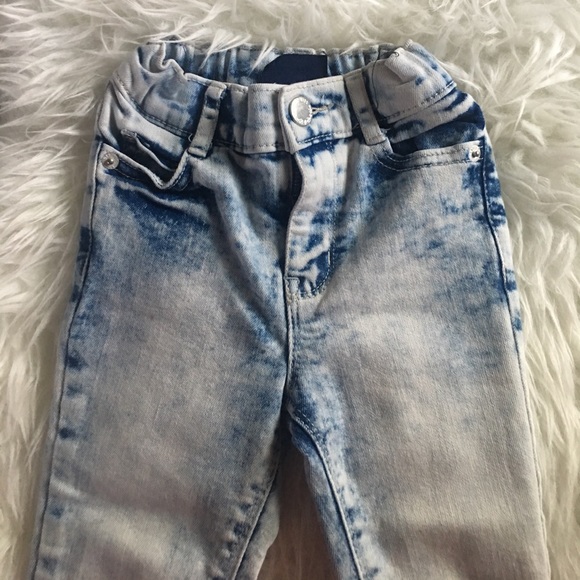 OshKosh acid washed adjustable light blue jeans - Picture 3 of 6