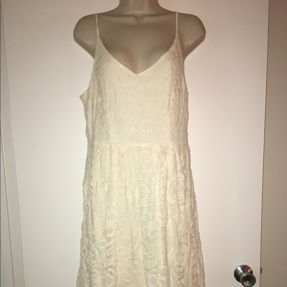 H&M Ivory Lace Dress (size 14) - Picture 4 of 8