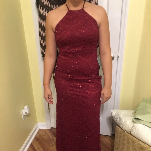 Red/maroon formal dress - Picture 5 of 5