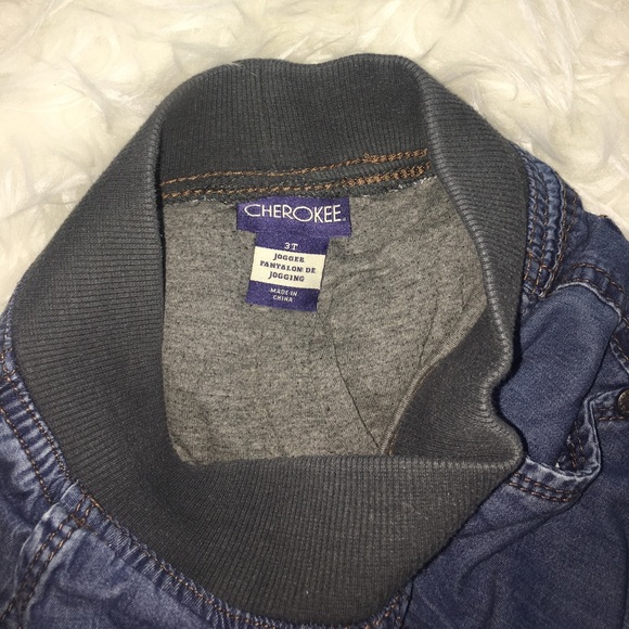 Superman long sleeve and Cherokee jean joggers - Picture 3 of 6