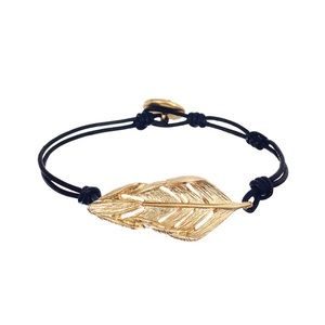 Sculpted feather leather wrap bracelet