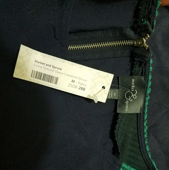 MARKET AND SPRUCE TEXTURED BLOUSE NWT - Picture 5 of 5