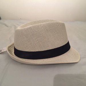 1 HR FLASH SALE ‼️New ✨ Lady Beach Hat