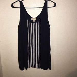 Navy blue soft  blend Loft Tee💕 MAKE AN OFFER ☺️