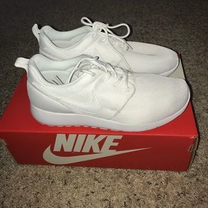 All White Nike Roshes