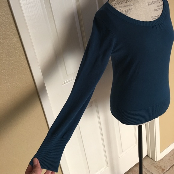 Sweater - Picture 3 of 4